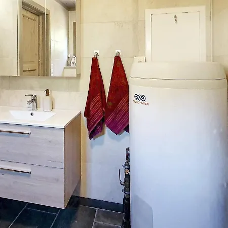 6 Person In Passebekk-by Traum